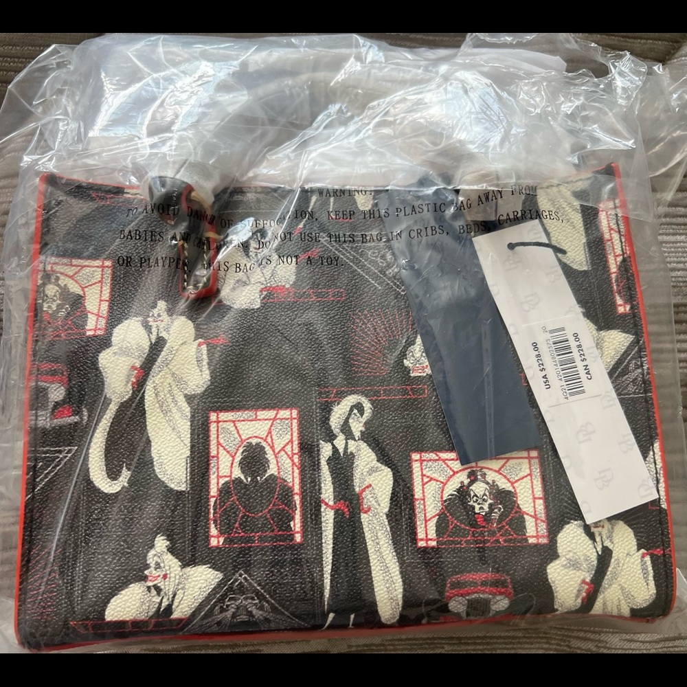 Disney Cruella De Vil Crossbody Bag by Dooney & Bourke - Picture 3 of 7